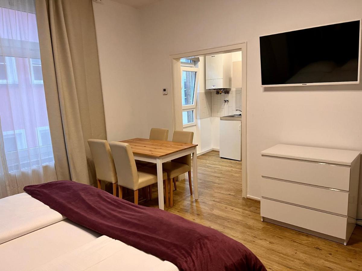 Altstadthotel Hayk Am Rhein 3* Colonia