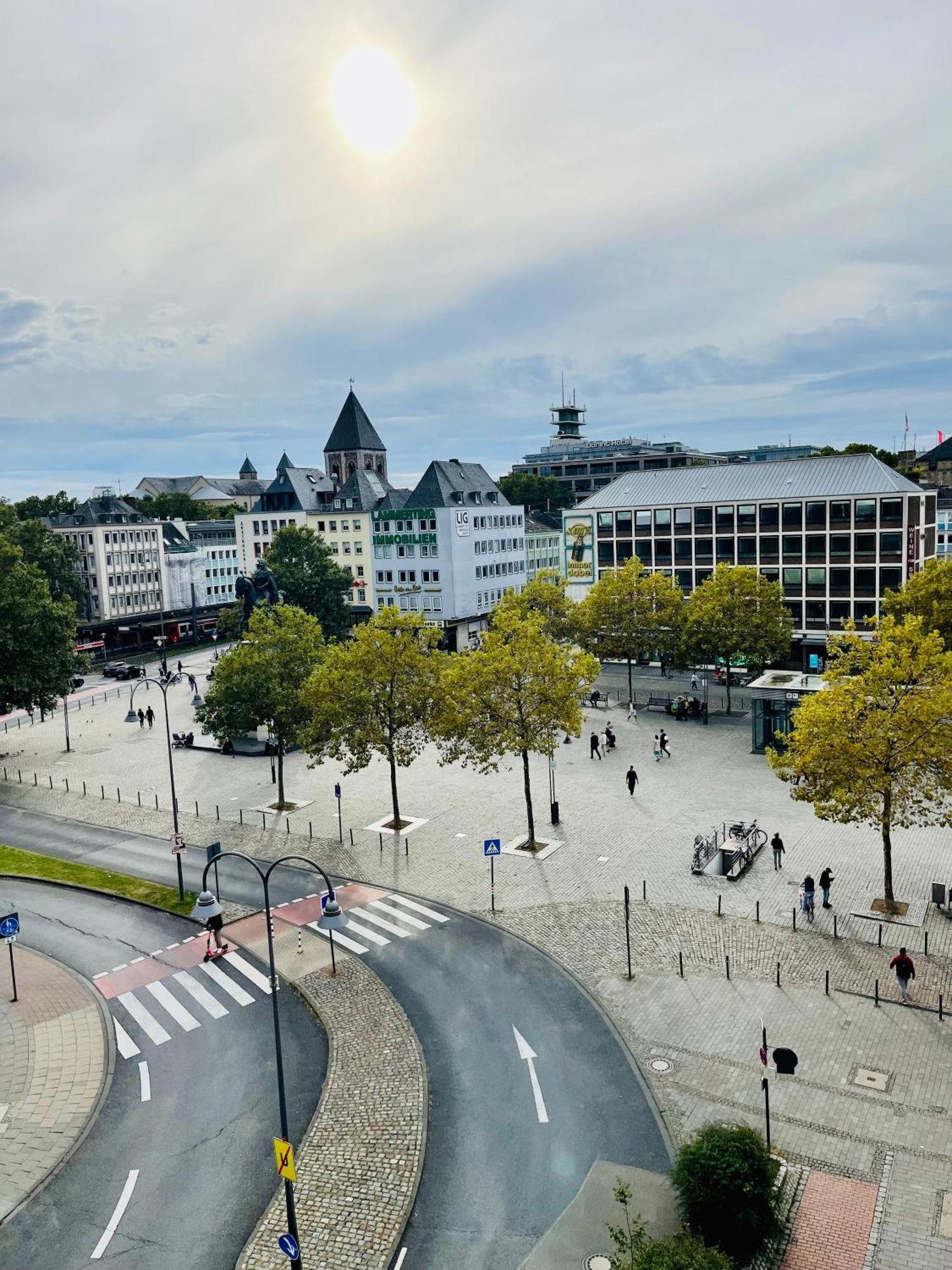 Hotel Altstadthotel Hayk Am Rhein Colonia