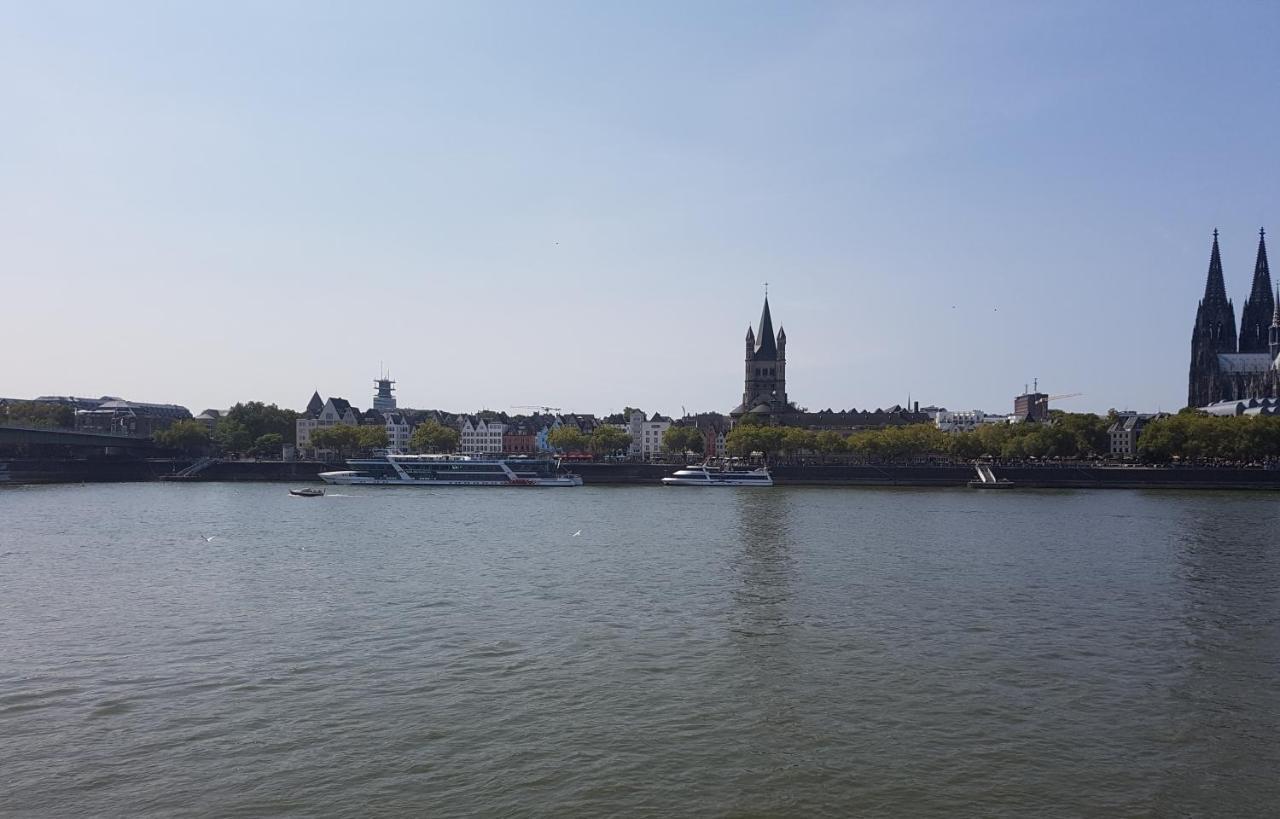 Altstadthotel Hayk Am Rhein Hotel Colonia